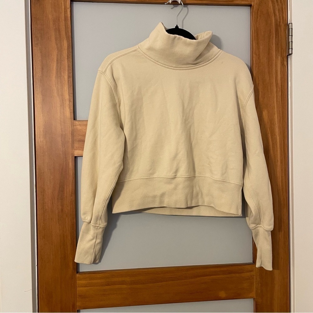 Abercrombie & Fitch Ivory Mock Neck Cropped Pullover Sweater